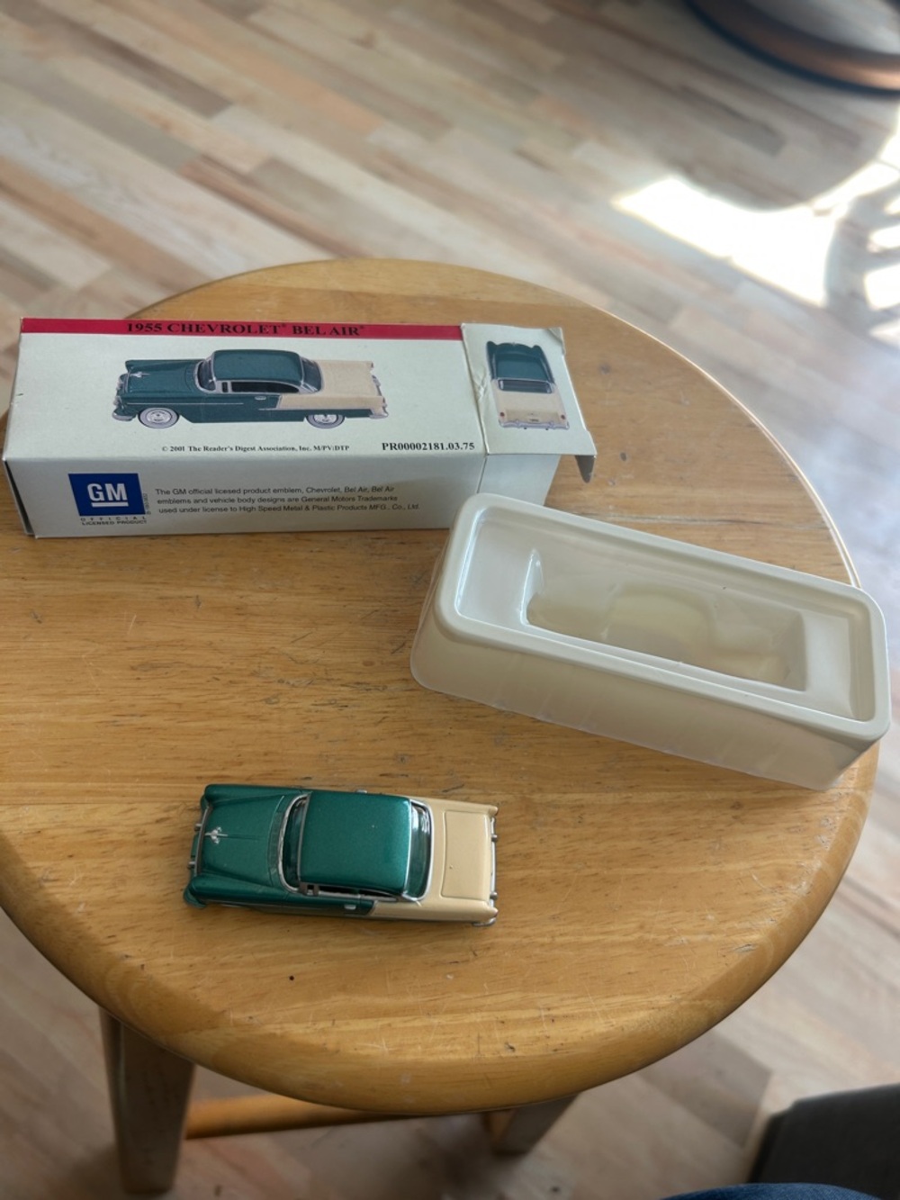 1955 Chevrolet Bel Air Green and Cream Diecast Car